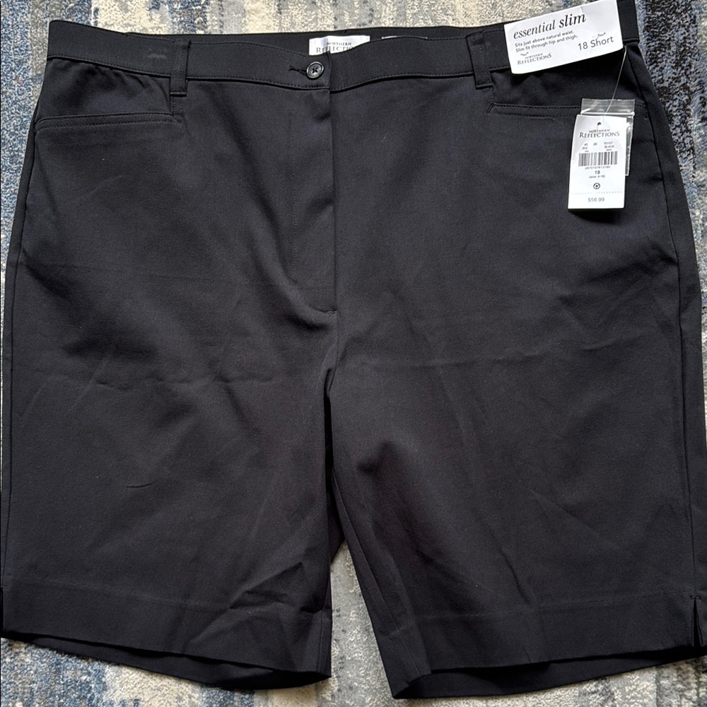 NWT Northern Reflections plus size essential slim black shorts